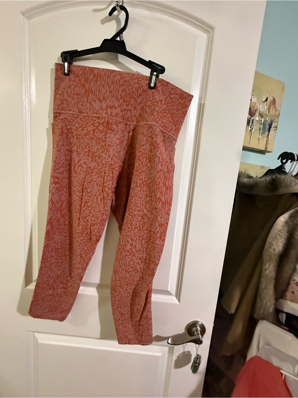Athleta Coral-Pattern High-Waist Cropped Leggings